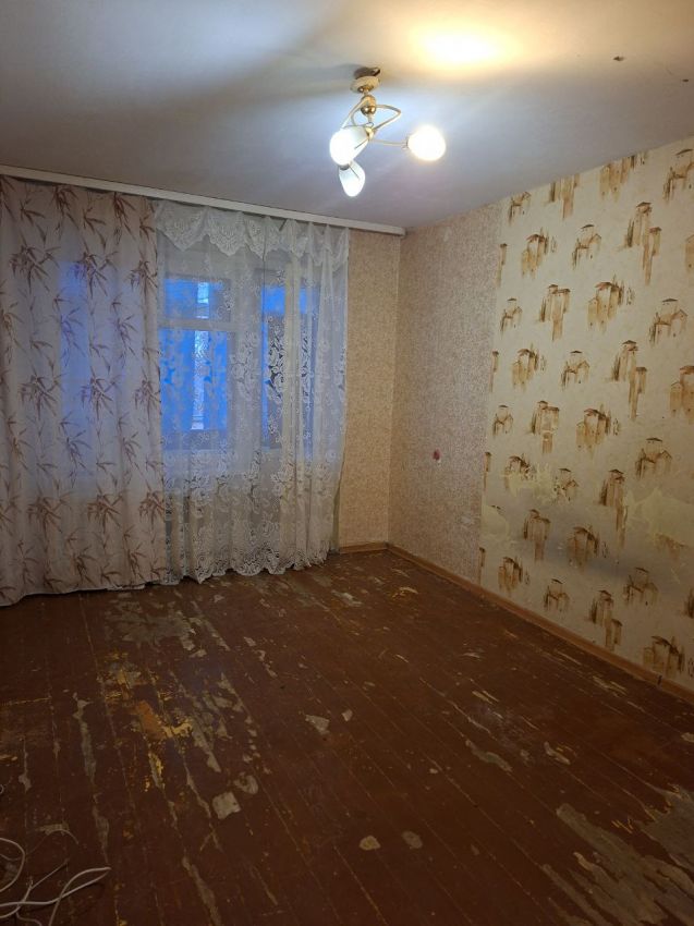 Продажа 2-комнатной квартиры, Курган, Анфиногенова улица,  7