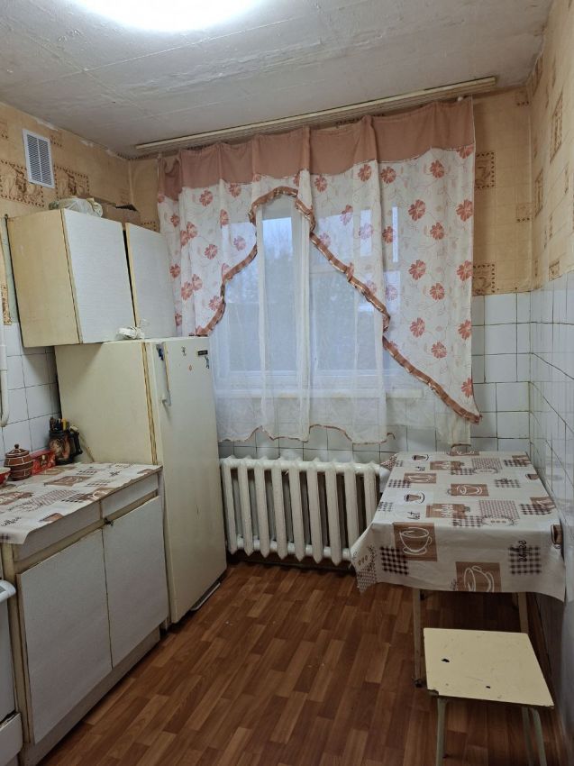 Продажа 2-комнатной квартиры, Курган, Анфиногенова улица,  7