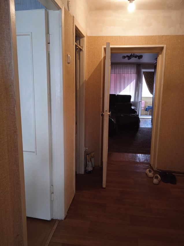 Продажа 3-комнатной квартиры, Курган, Рихарда Зорге улица,  46