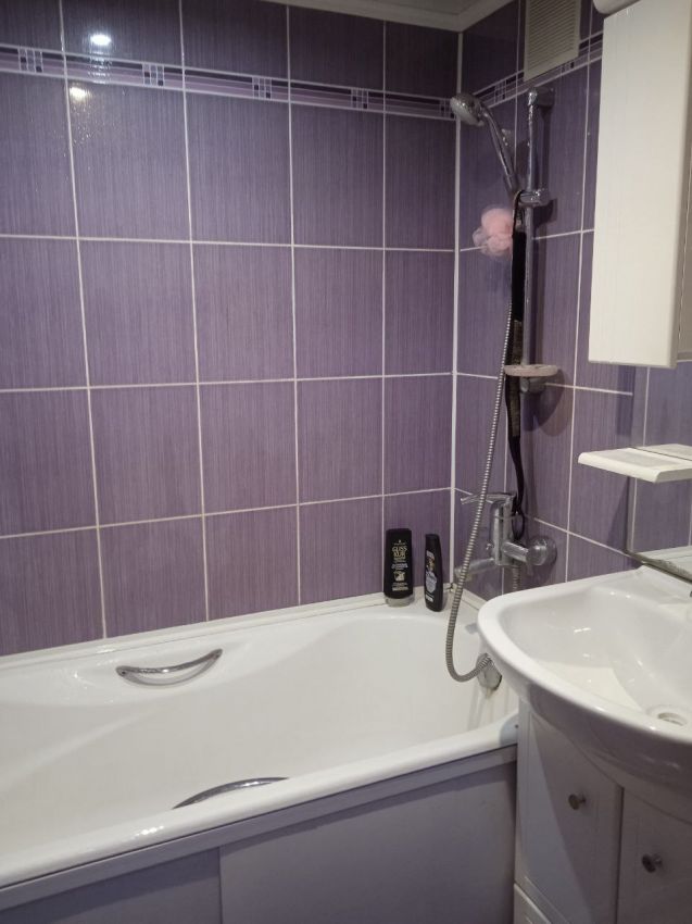 Продажа 3-комнатной квартиры, Курган, Куйбышева улица,  70Б