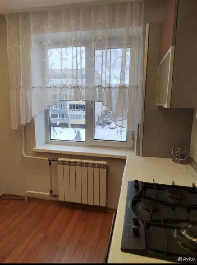Продажа 3-комнатной квартиры, Курган, Куйбышева улица,  70Б