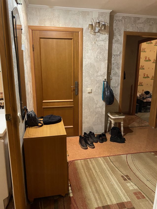 Продажа 4-комнатной квартиры, Курган, Невежина улица,  15