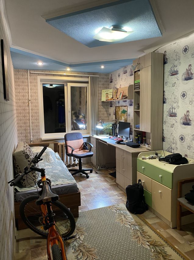 Продажа 4-комнатной квартиры, Курган, Невежина улица,  15