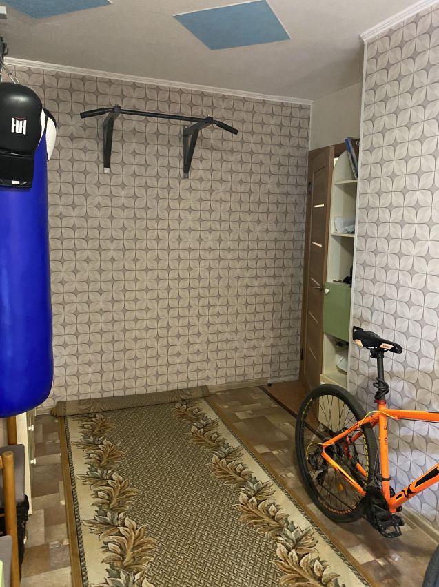 Продажа 4-комнатной квартиры, Курган, Невежина улица,  15