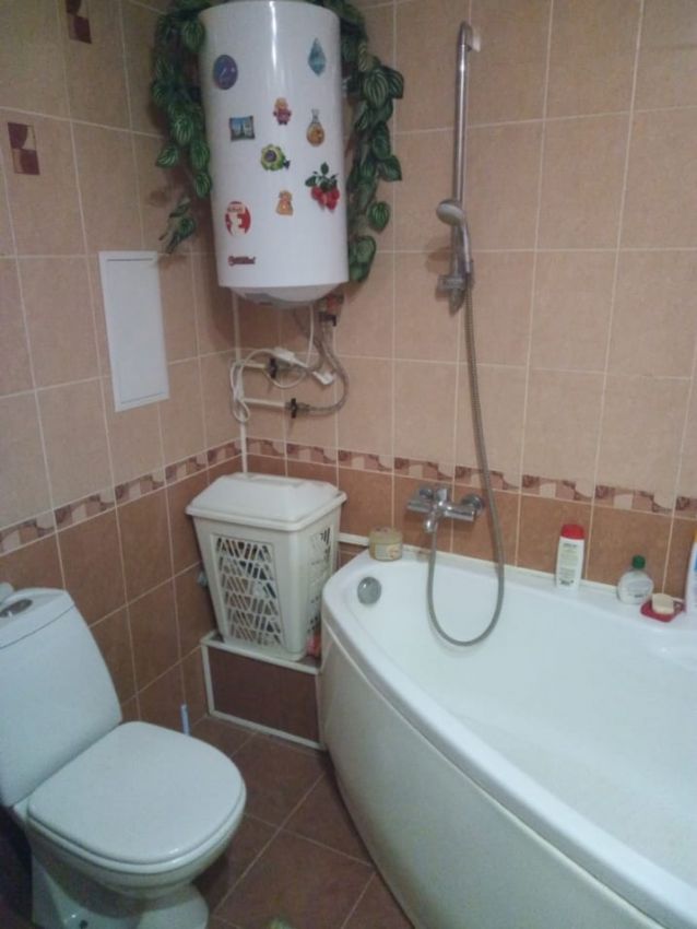 Продажа 4-комнатной квартиры, Курган, Невежина улица,  15