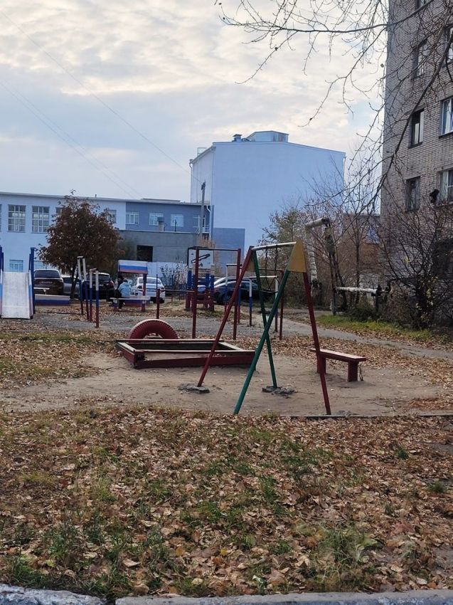 Продажа 2-комнатной квартиры, Курган, Дзержинского улица,  31