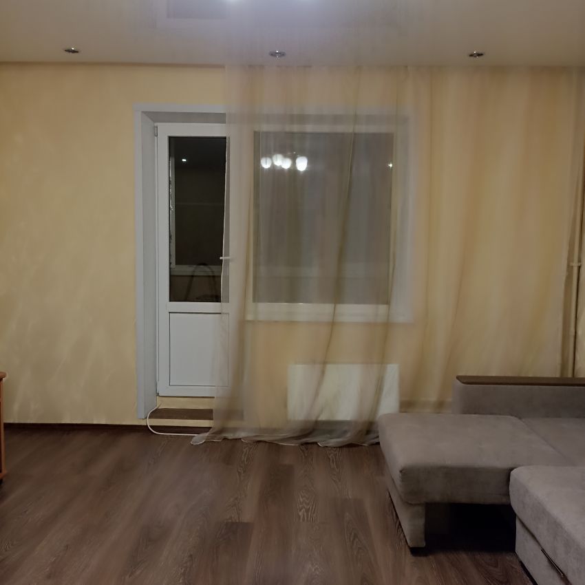 Продажа 1-комнатной квартиры, Курган, 4 микрорайон,  15