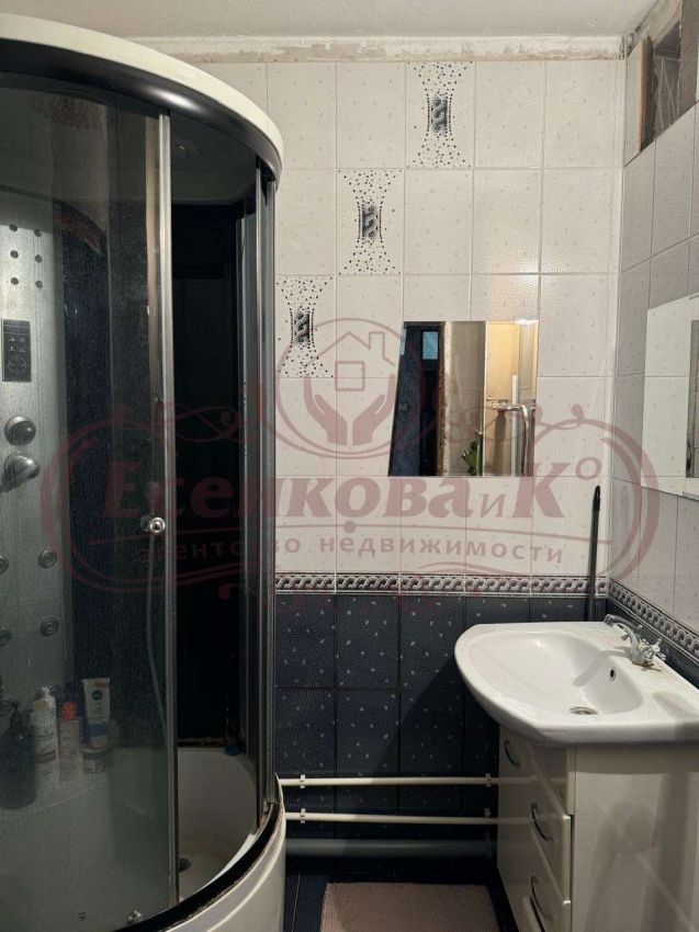 Продажа 1-комнатной квартиры, Курган, 9 Мая улица,  4в