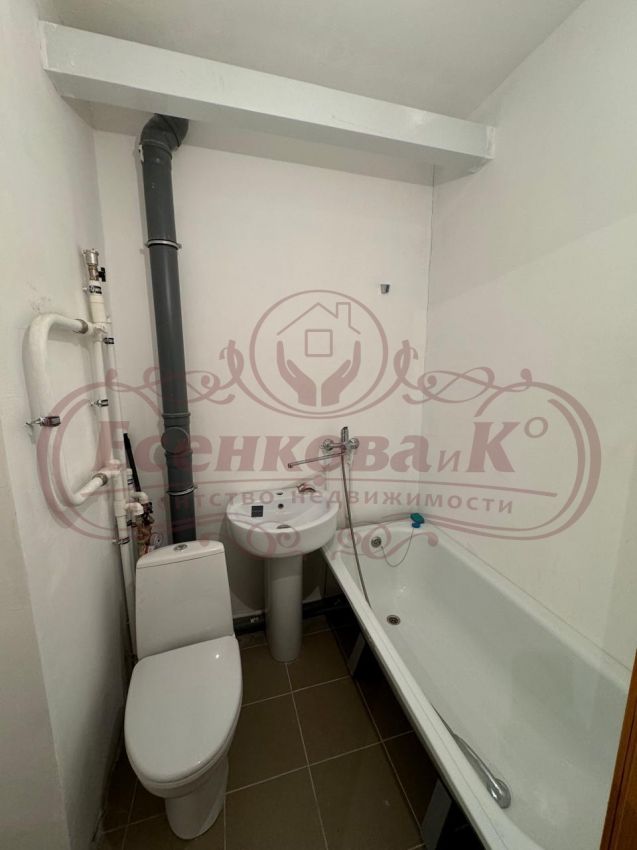 Продажа 1-комнатной квартиры, Курган, Омская улица,  60/1