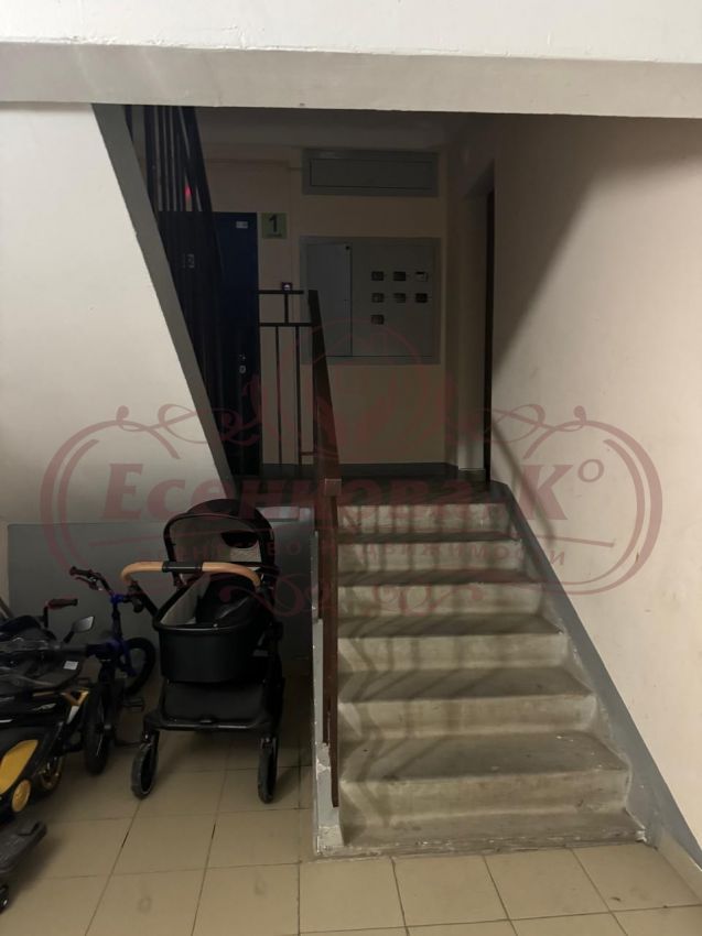 Продажа 1-комнатной квартиры, Курган, Омская улица,  60/1