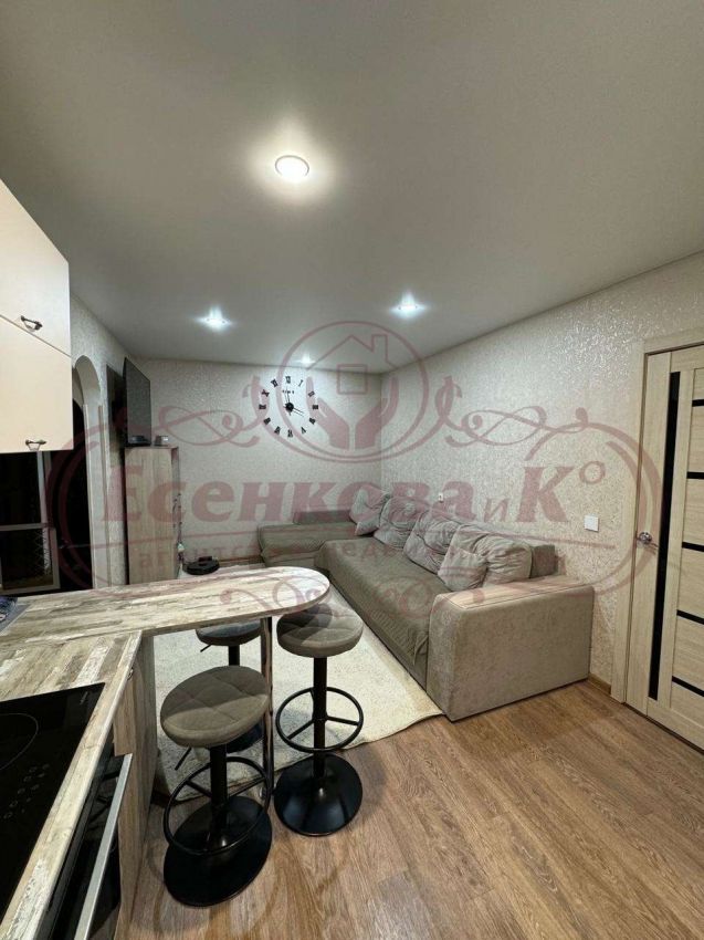 Продажа 2-комнатной квартиры, Курган, Дзержинского улица,  36