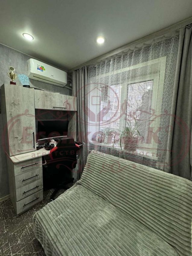 Продажа 2-комнатной квартиры, Курган, Дзержинского улица,  36