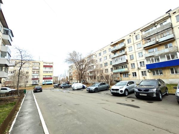 Продажа 3-комнатной квартиры, Курган, К.Маркса улица,  145