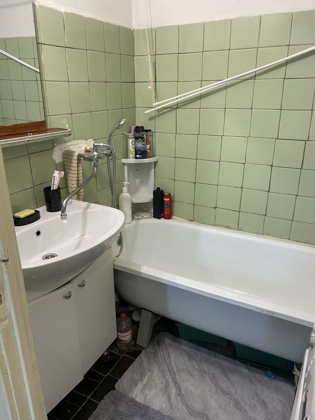 Продажа 3-комнатной квартиры, Курган, Белинского улица,  20