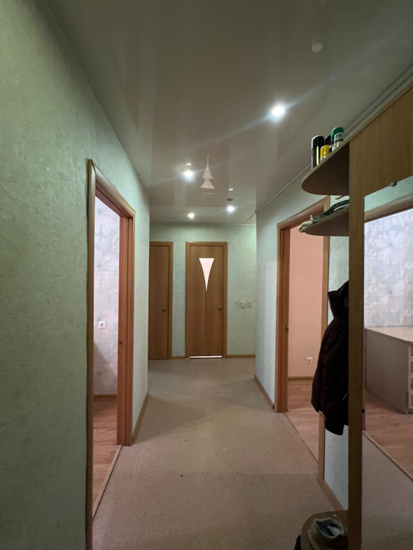 Продажа 3-комнатной квартиры, Курган, Красина улица,  75а