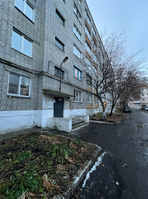 Продажа 3-комнатной квартиры, Курган, Красина улица,  75а