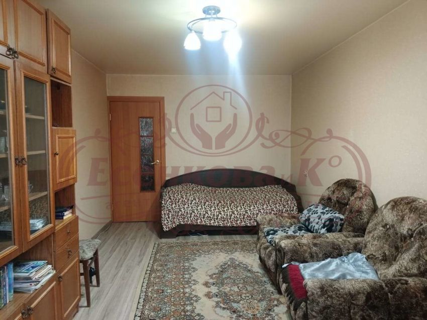 Продажа 2-комнатной квартиры, Курган, Перова улица,  22