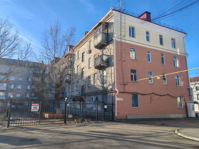 Продажа 2-комнатной квартиры, Курган, Коли Мяготина улица,  128