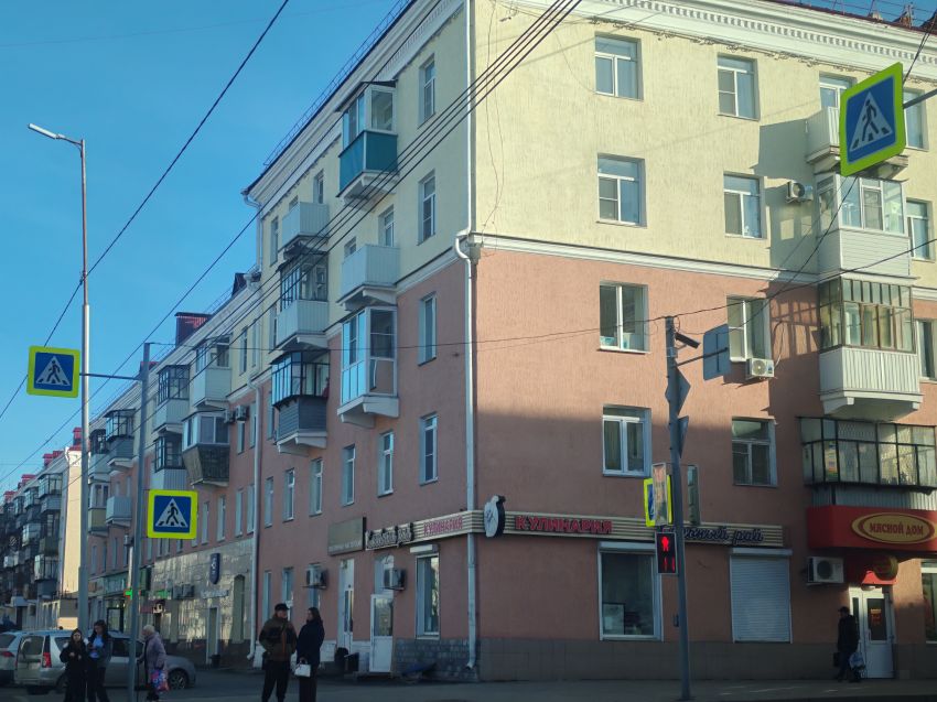 Продажа 2-комнатной квартиры, Курган, Коли Мяготина улица,  128