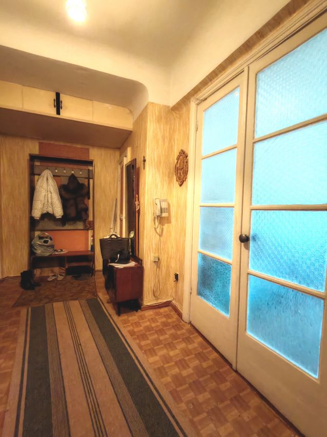 Продажа 2-комнатной квартиры, Курган, Коли Мяготина улица,  128