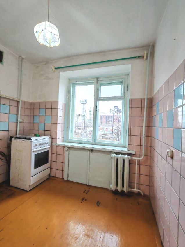 Продажа 2-комнатной квартиры, Курган, Орлова улица,  85