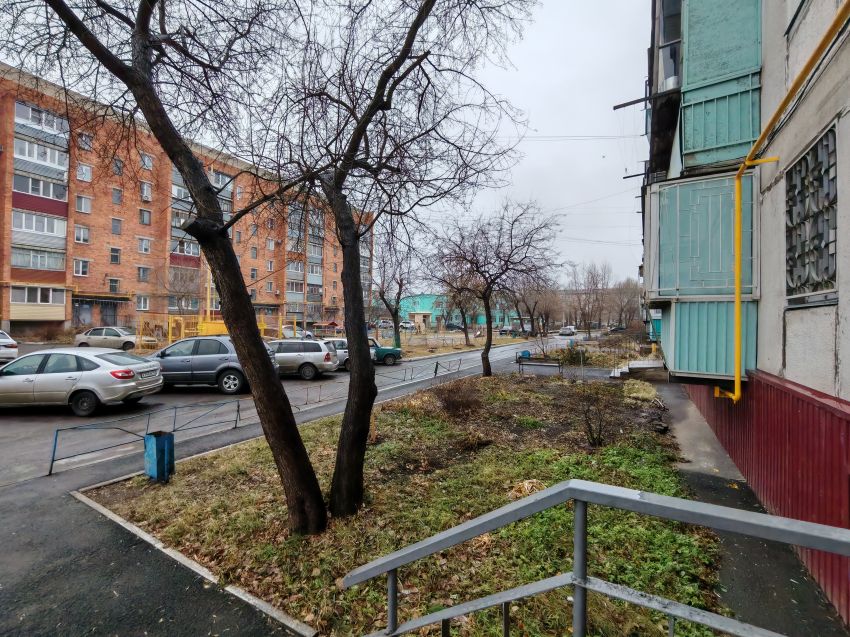 Продажа 2-комнатной квартиры, Курган, Орлова улица,  85