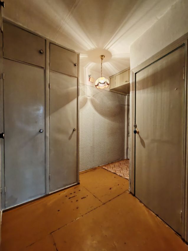 Продажа 2-комнатной квартиры, Курган, Орлова улица,  85