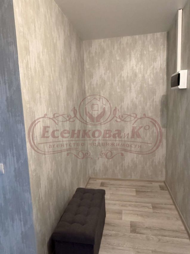 Продажа 1-комнатной квартиры, Курган, 8 микрорайон,  5
