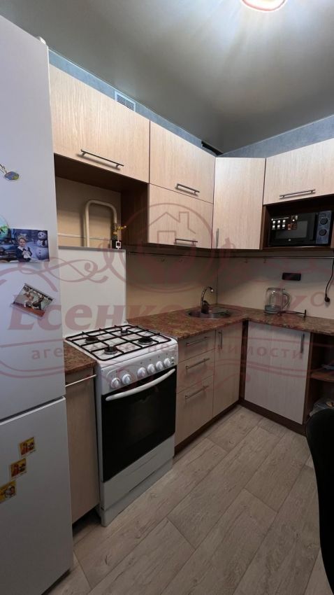 Продажа 2-комнатной квартиры, Курган, Криволапова улица,  52