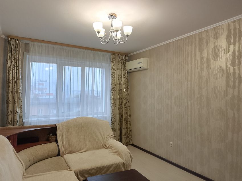 Продажа 3-комнатной квартиры, Курган, 5 микрорайон,  9