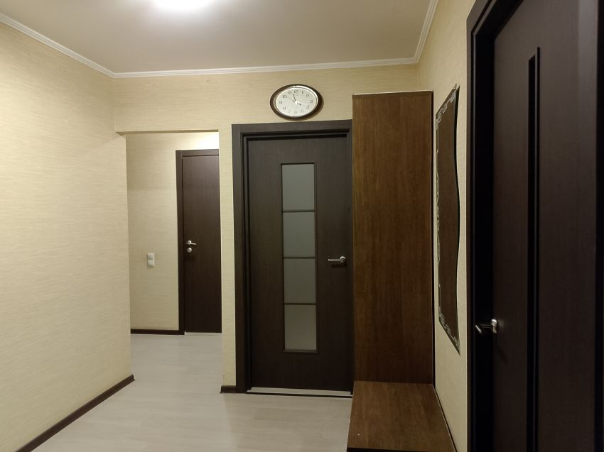 Продажа 3-комнатной квартиры, Курган, 5 микрорайон,  9