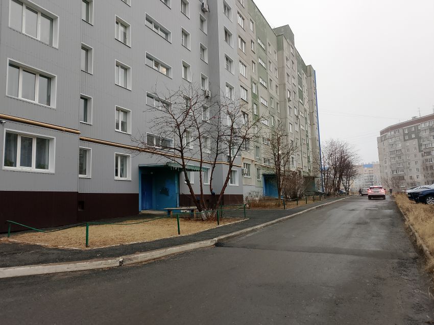 Продажа 3-комнатной квартиры, Курган, 5 микрорайон,  9
