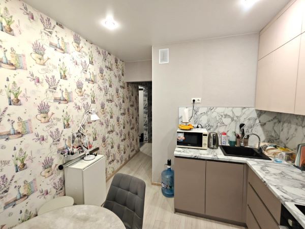 Продажа 2-комнатной квартиры, Курган, 12 микрорайон,  25