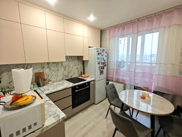 Продажа 2-комнатной квартиры, Курган, 12 микрорайон,  25