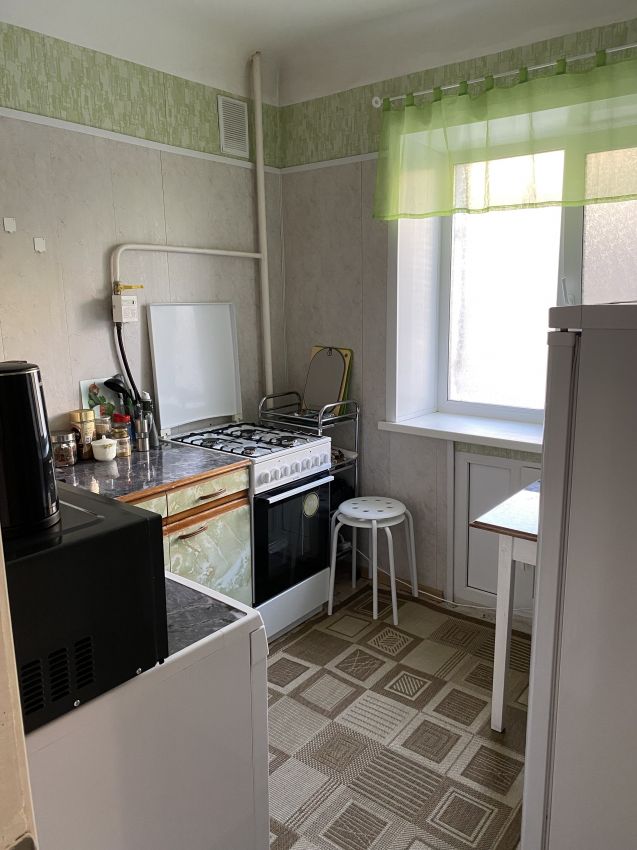 Продажа 2-комнатной квартиры, Курган, Кирова улица,  117