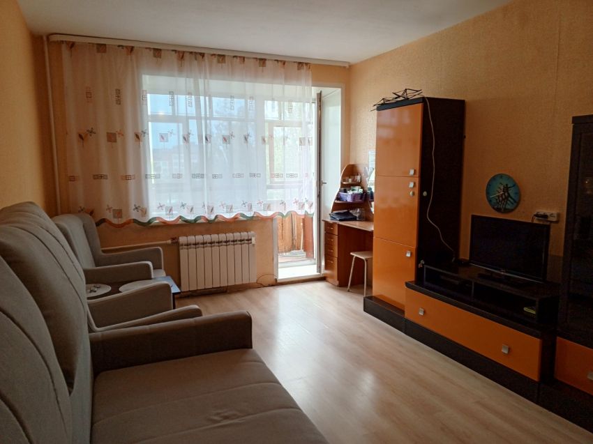 Продажа 1-комнатной квартиры, Курган, 3 микрорайон,  3