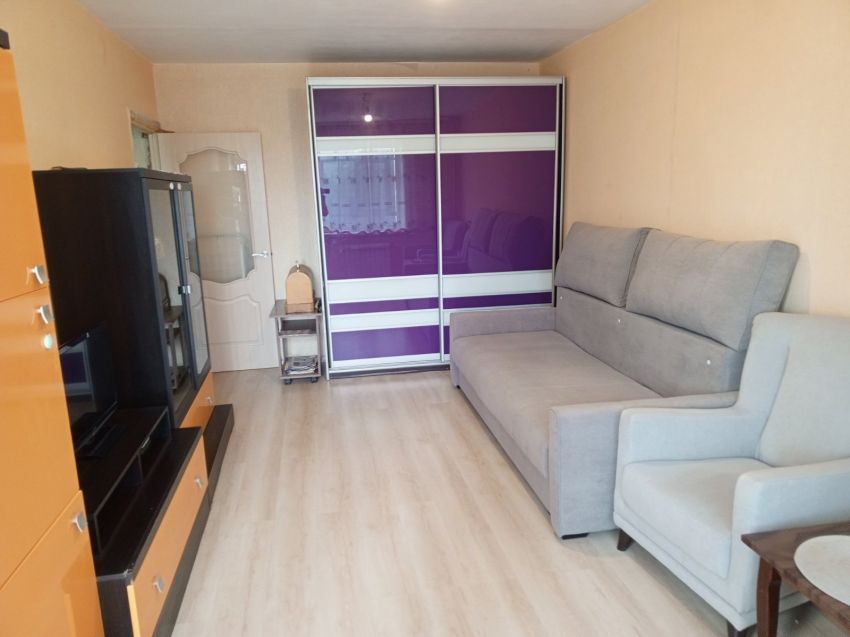 Продажа 1-комнатной квартиры, Курган, 3 микрорайон,  3