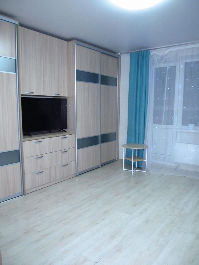 Продажа 2-комнатной новостройки, Курган, 7 микрорайон,  25