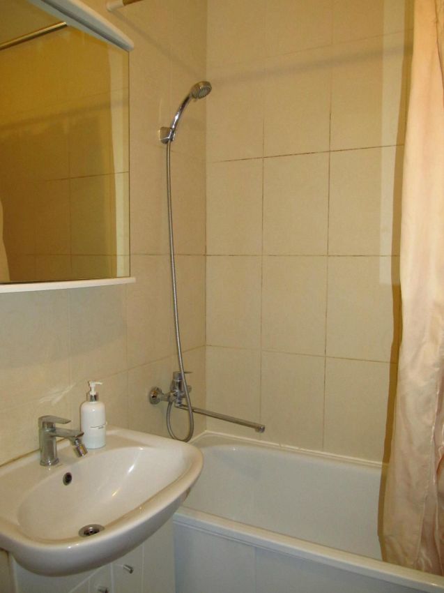 Продажа 2-комнатной новостройки, Курган, 7 микрорайон,  25