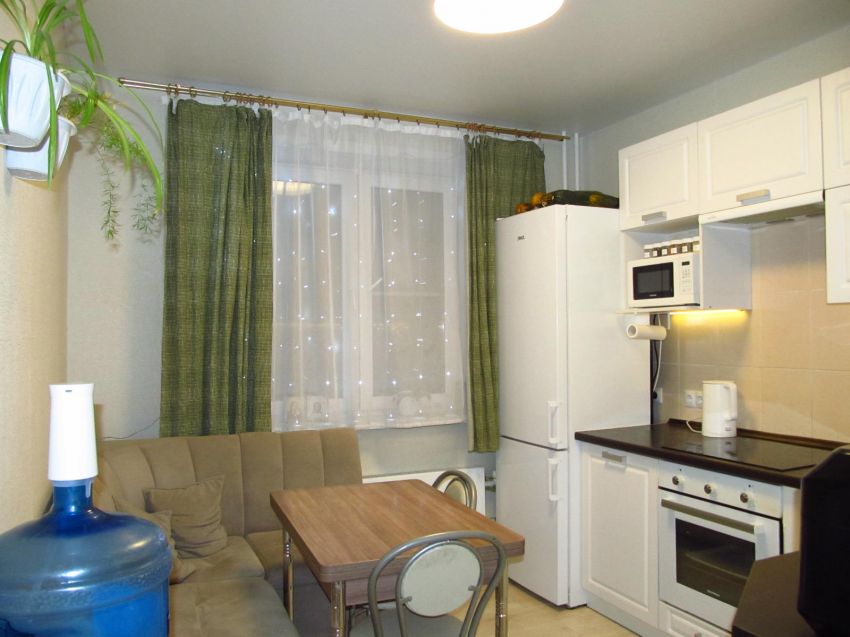 Продажа 2-комнатной новостройки, Курган, 7 микрорайон,  25