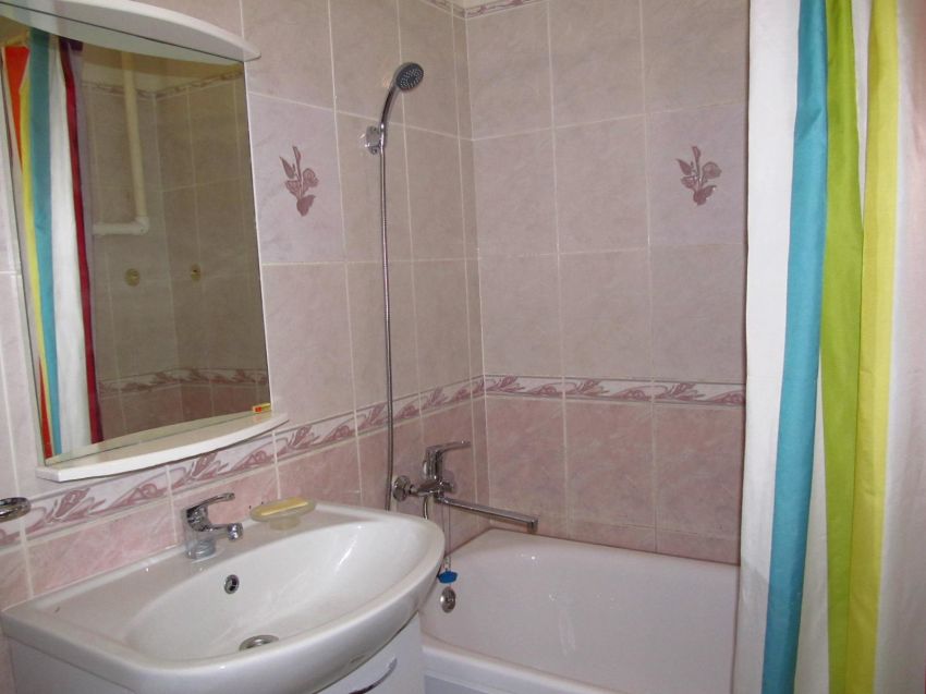 Продажа 1-комнатной квартиры, Курган, 6а микрорайон,  9