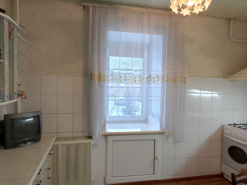 Продажа 3-комнатной квартиры, Курган, Пирогова улица,  19