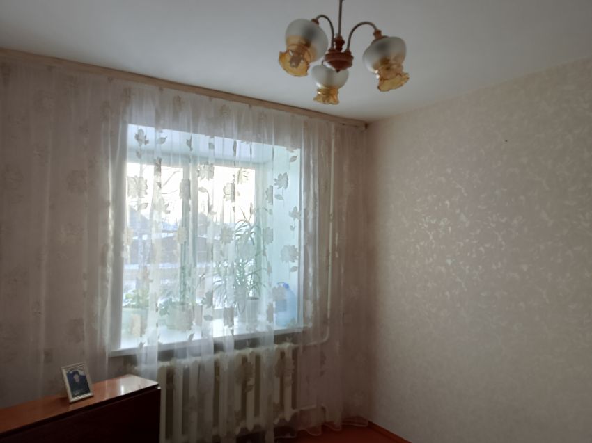 Продажа 3-комнатной квартиры, Курган, Пирогова улица,  19