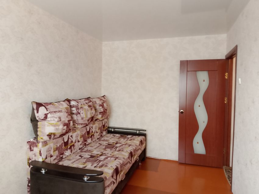 Продажа 3-комнатной квартиры, Курган, Пирогова улица,  19