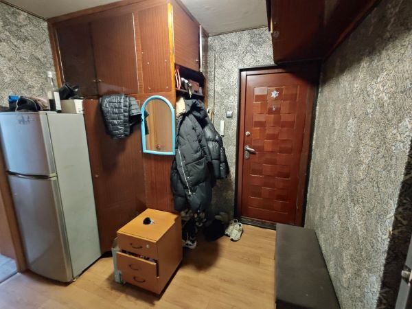 Продажа 3-комнатной квартиры, Курган, Урицкого улица,  130