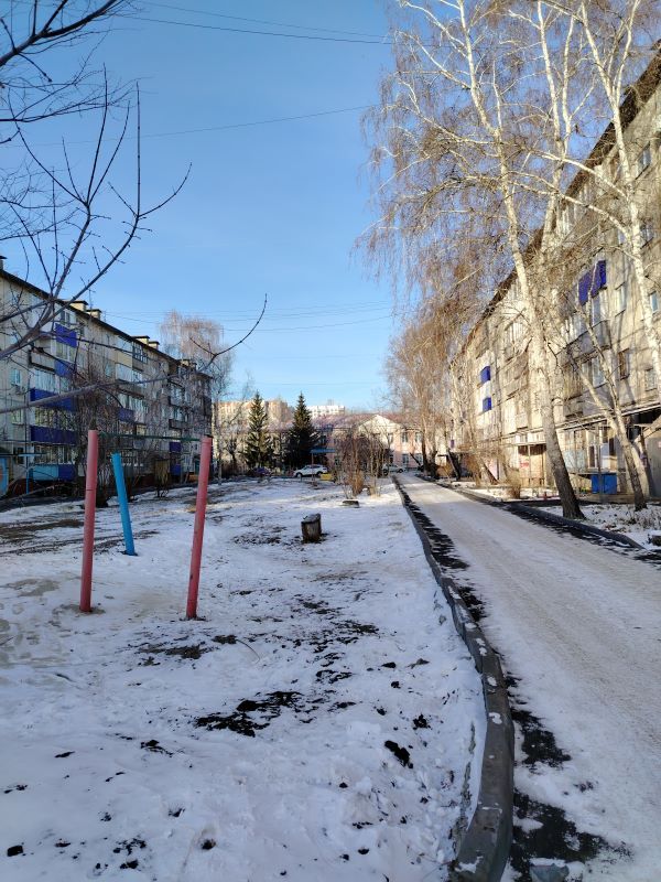 Продажа 3-комнатной квартиры, Курган, Урицкого улица,  130