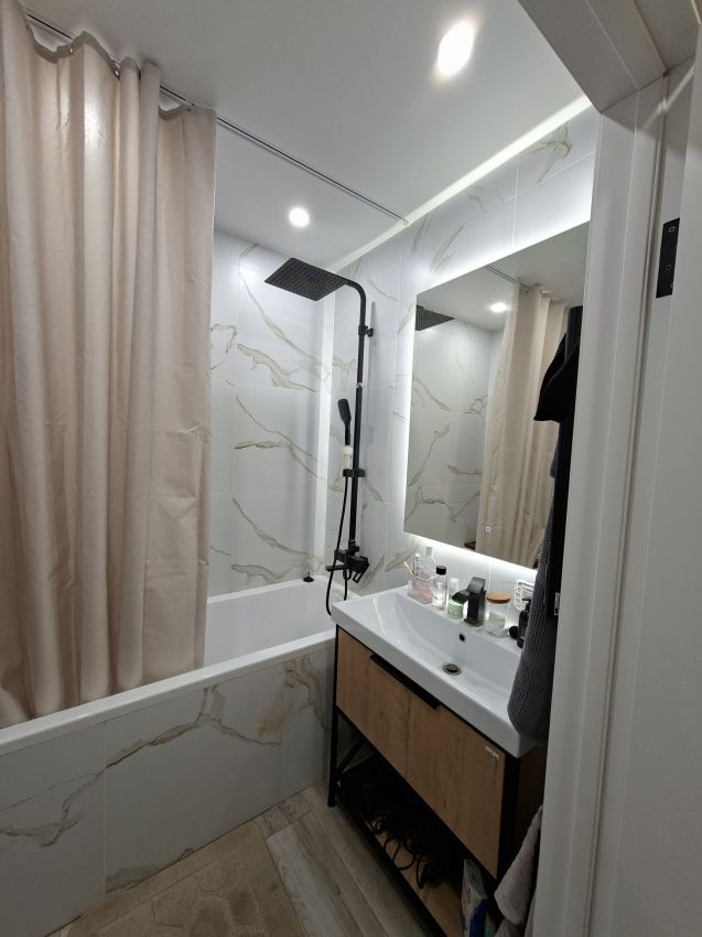 Продажа 3-комнатной квартиры, Курган, 12 микрорайон,  26