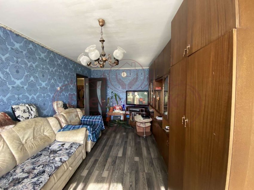 Продажа 4-комнатной квартиры, Курган, Радионова улица,  14