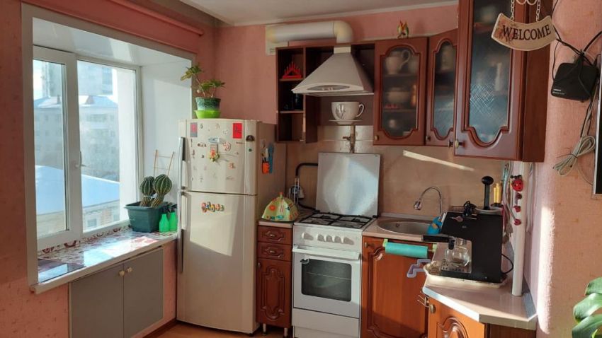 Продажа 2-комнатной квартиры, Курган, Советская улица,  37