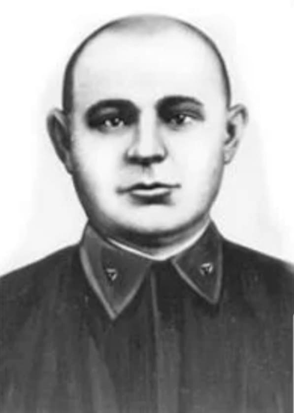 Пудовкин Павел Григорьевич - помощник командира взвода 3-й стрелковой роты 905-го сп 248-й сд 28-й А 4-го УкрФ, старший сержант